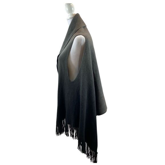 Ladies Fringe Knit Vest Collared Ombré Grey and Black One Size - Picture 5 of 7